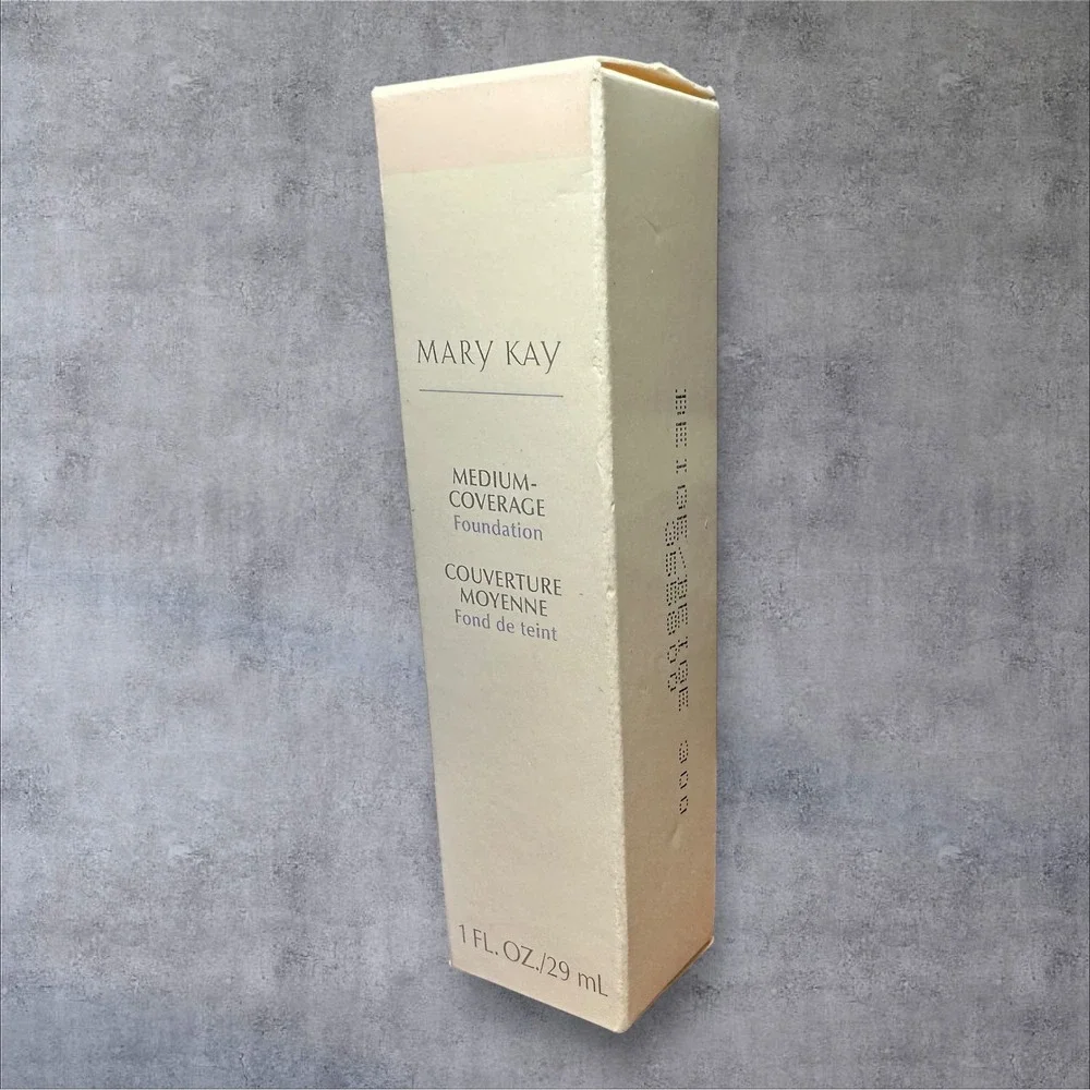 MARY KAY Medium-Coverage Foundation BEIGE 300 Gray Cap 1oz #355800 New Old Stock